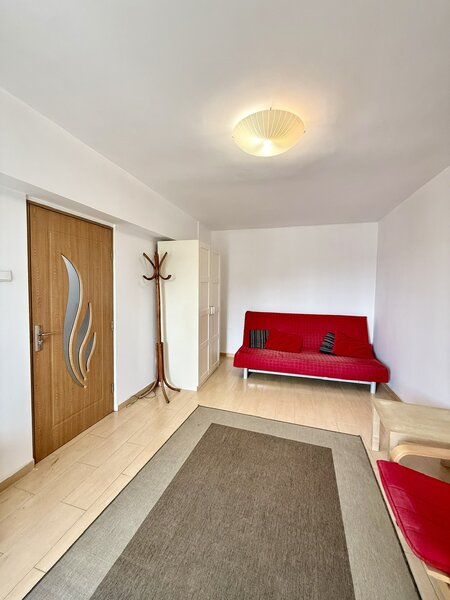 Victoriei, Bd. Ion Mihalache, vizavi de Mega Image.